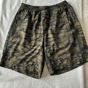 Lululemon bundle of shorts-5 pairs